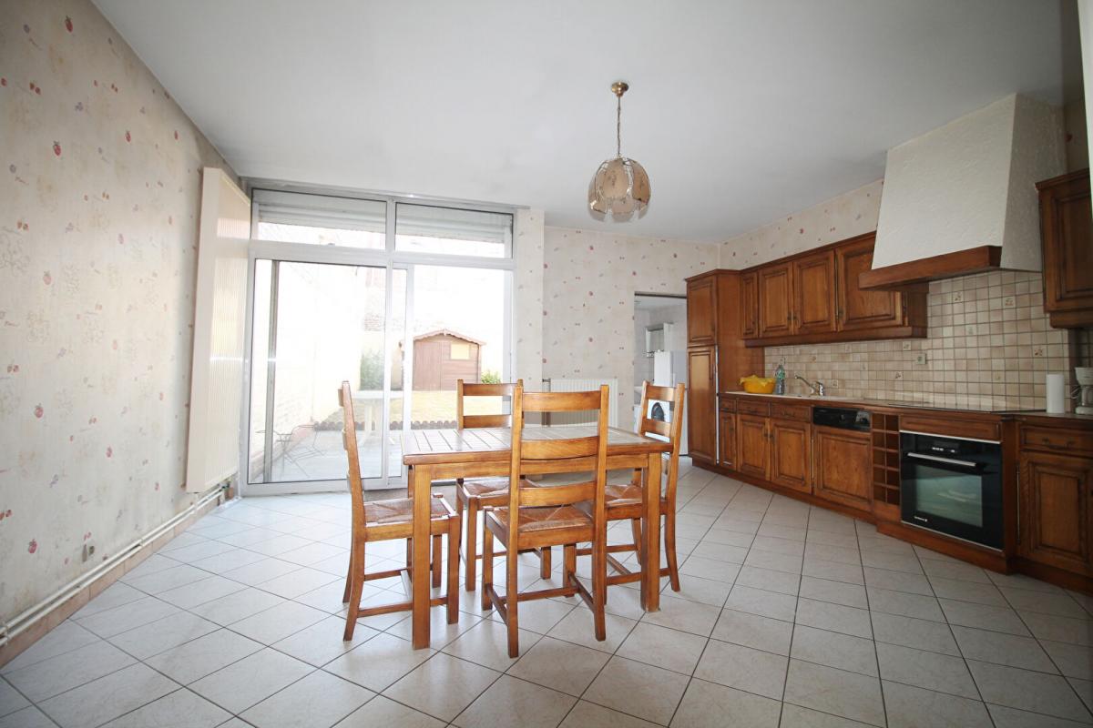 Maison 5 pièces avec garage — Lens